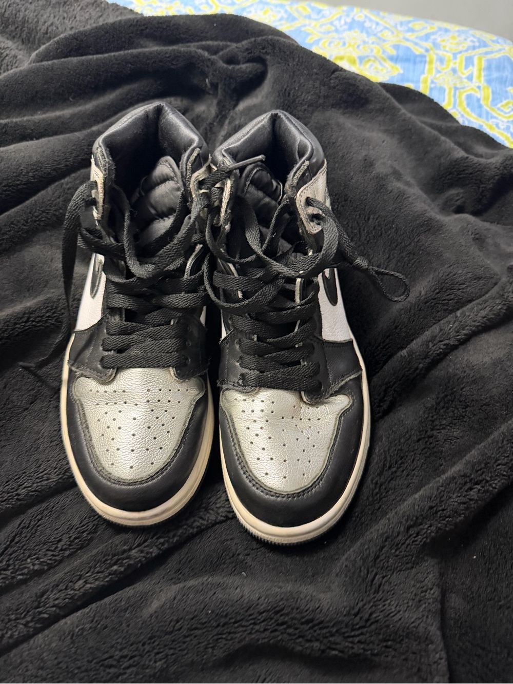 Jordan Kids Black and Silver High-Top Sneakers